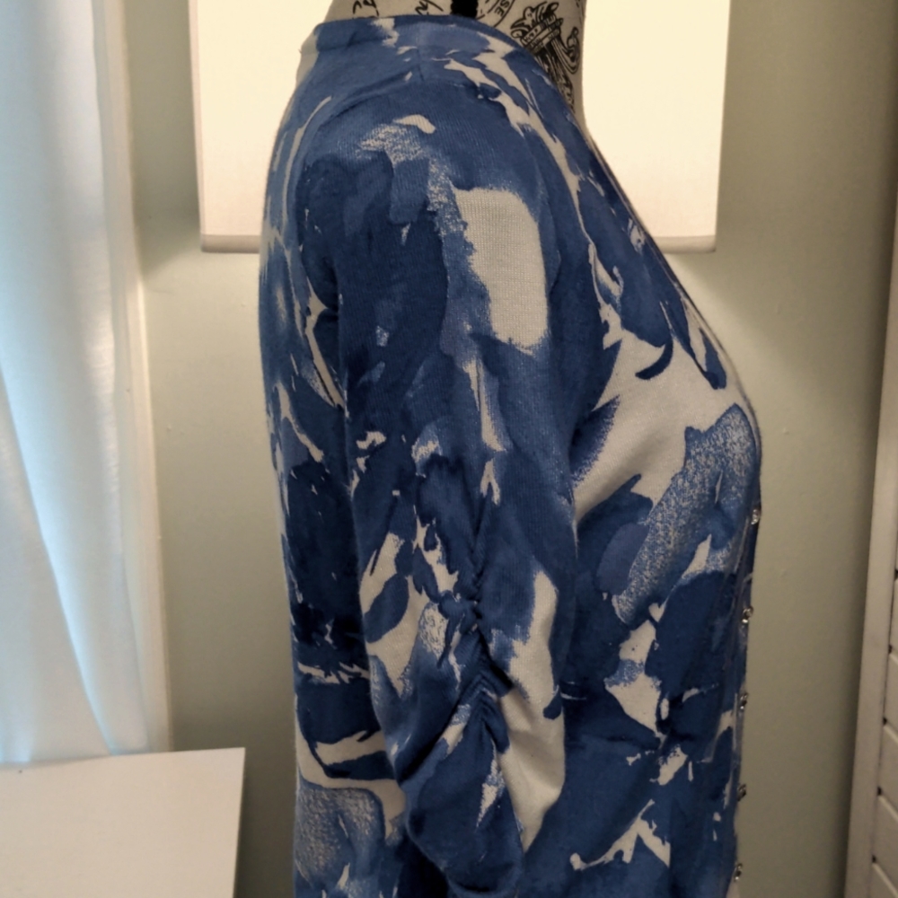 INC, light weight sweater, small. - Picture 3 of 5